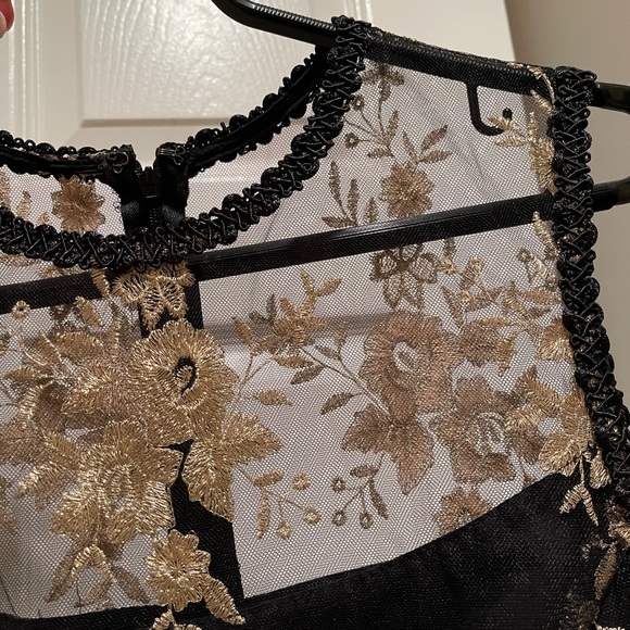 Black Dress with Gold Design NEW - Picture 5 of 6